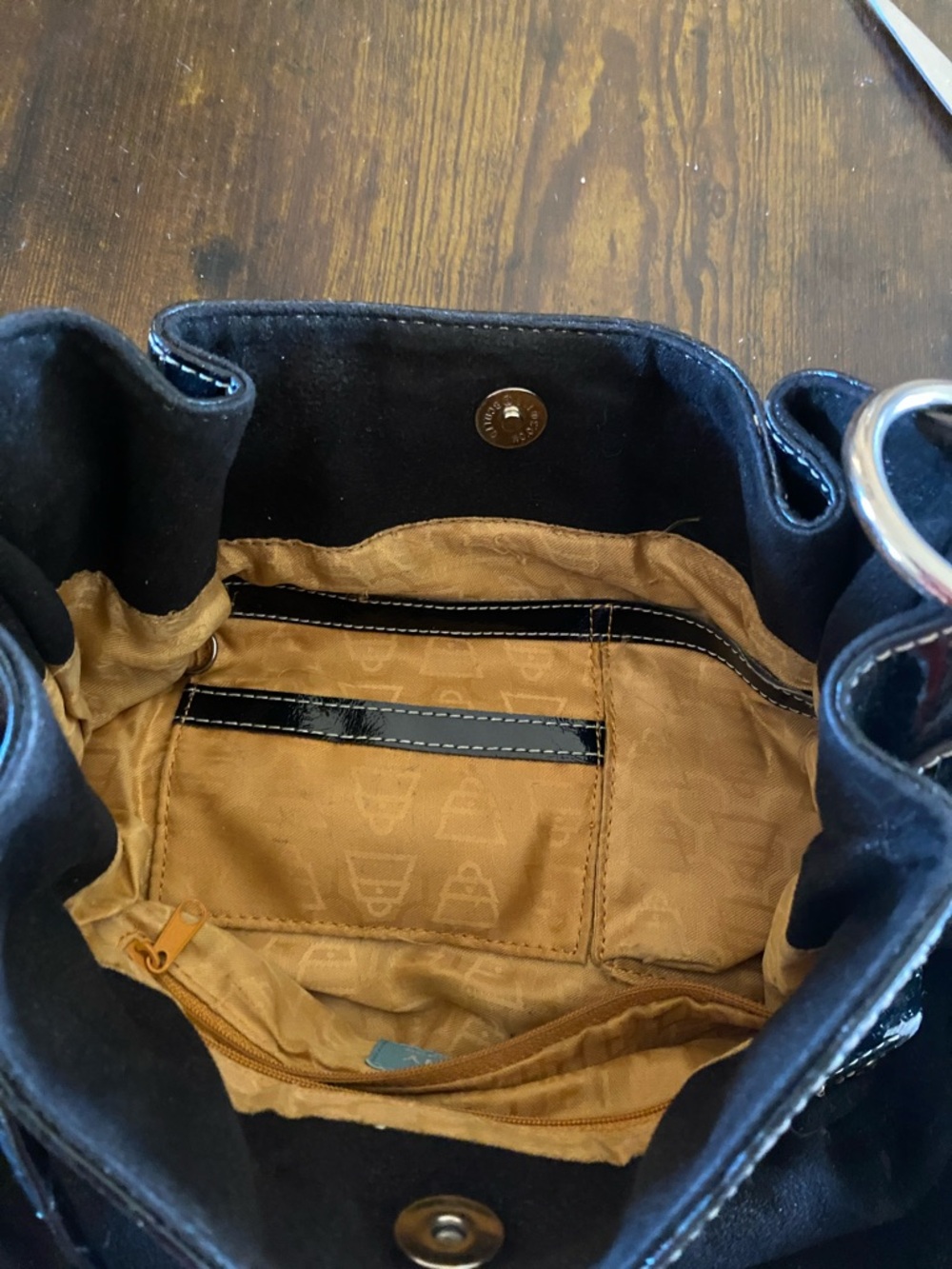 Kathy Van Zeeland Black Shoulder Bag - Picture 9 of 16